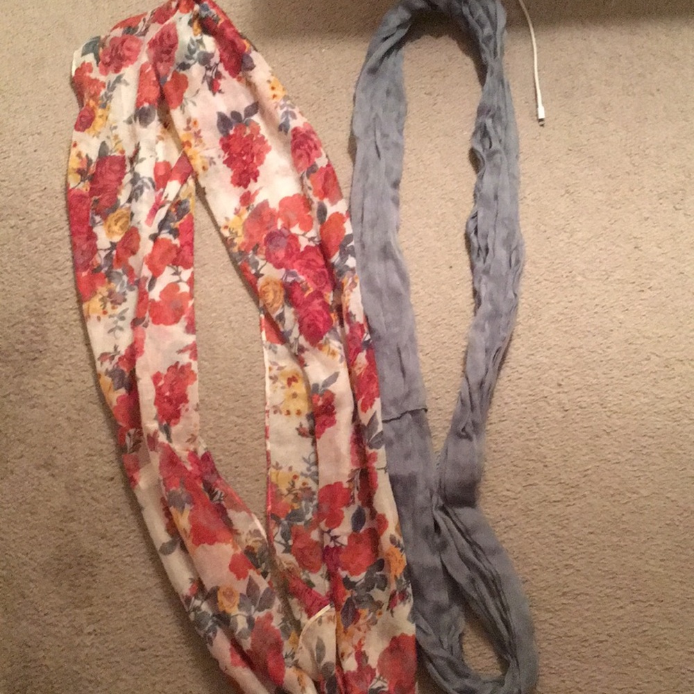Infinity scarves - Picture 2 of 2